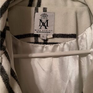 Miss Ashley Women's Cream Trench Coat